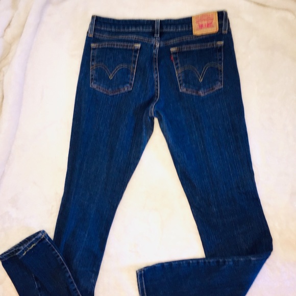 Blue Jean Levi’s - Picture 2 of 5